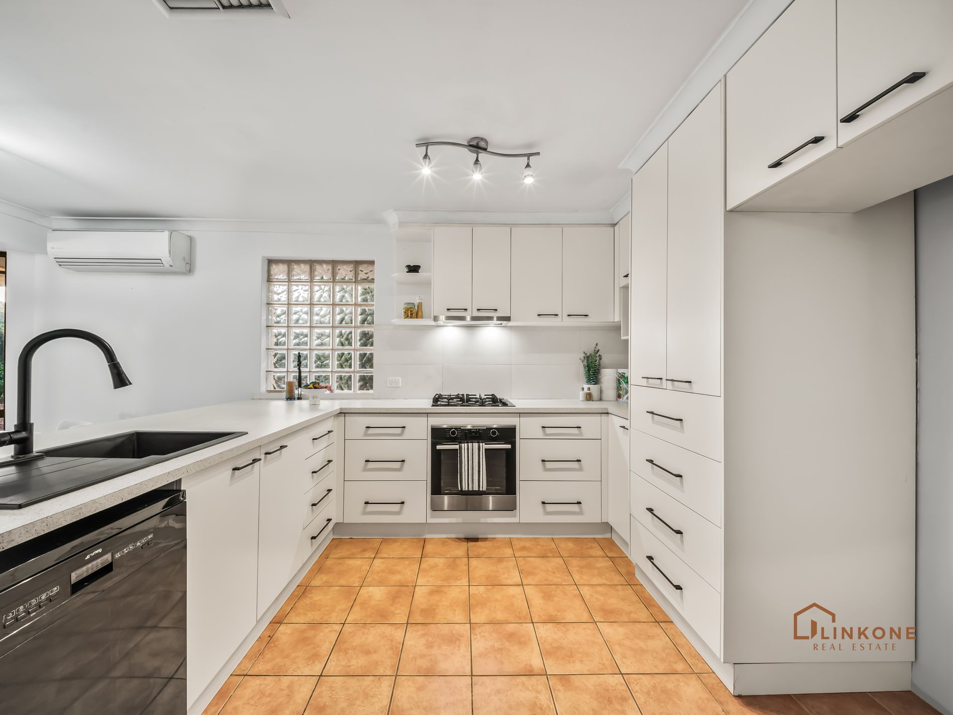 87 Penzance Street, Bassendean