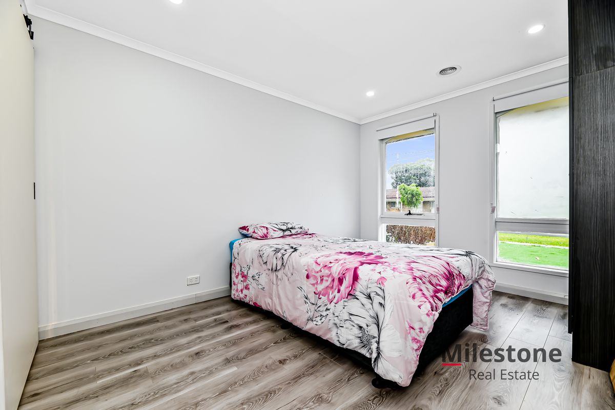 28 Clarendon Street, Cranbourne