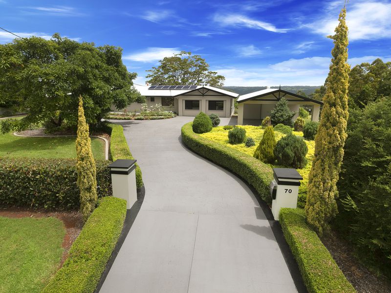 70-74 Western Ave, Montville