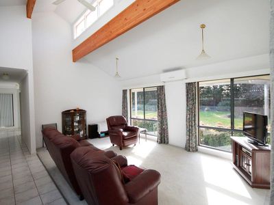 41 Rose Place, Waldara