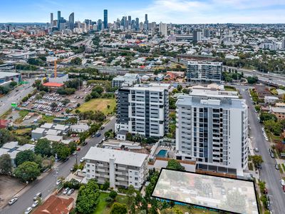 33-37 Carl Street, Woolloongabba