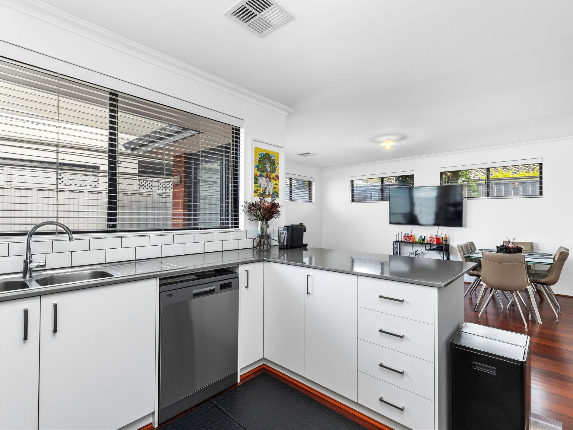 2C Troytown Way, Melville