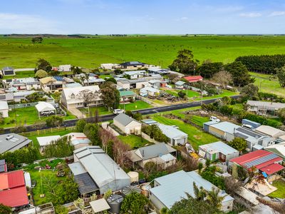 4 Hill Street, Donovans