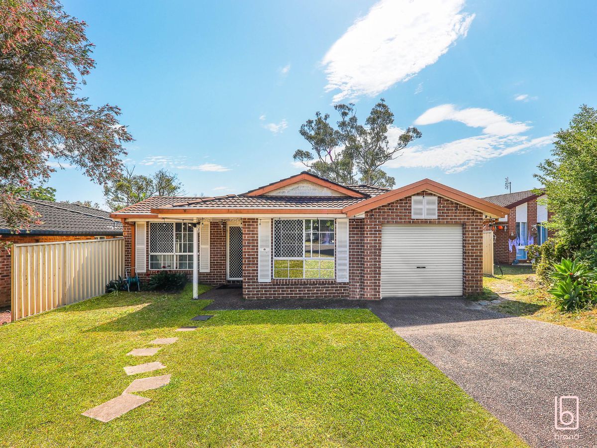 16 Wongala Avenue, Blue Haven