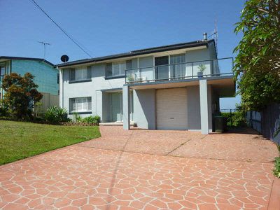24 Lakeview Crescent, Forster
