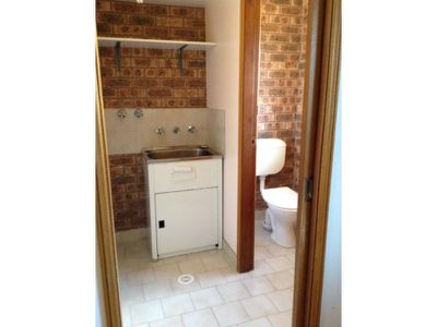 2 / 11 Commerce Drive, Warilla