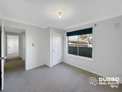 6 Tulloch Place, Dubbo