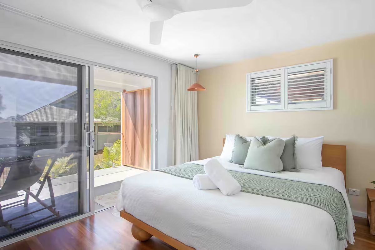 2 / 2 Bay Street, Angourie