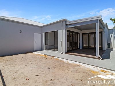 25B Hannans Street, Morley