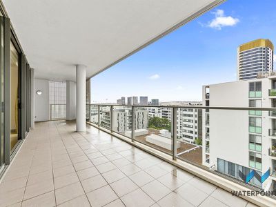 903 / 80 Rider Boulevard, Rhodes