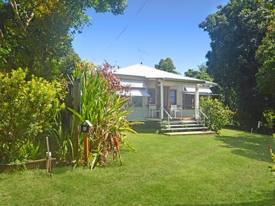 4 Elizabeth Street, Flying Fish Point