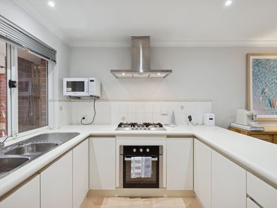 2 / 106 Royal Street, Tuart Hill