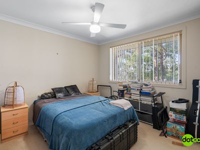 4 / 19-20 Middle Tree Close, Hamlyn Terrace