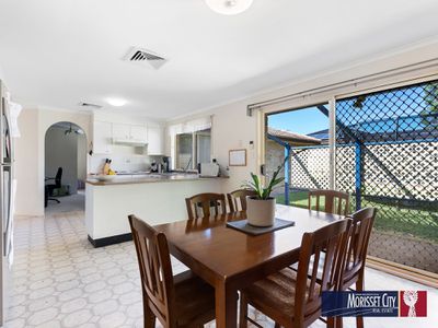 5 Brightwaters Close, Brightwaters