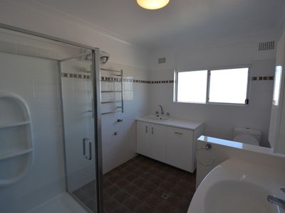 1 / 70 Peterborough Avenue, Lake Illawarra