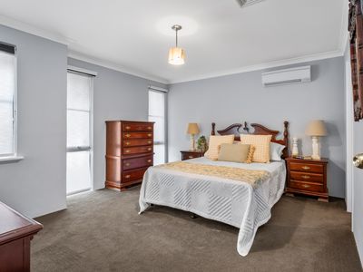 18 Robertson Street, West Lamington