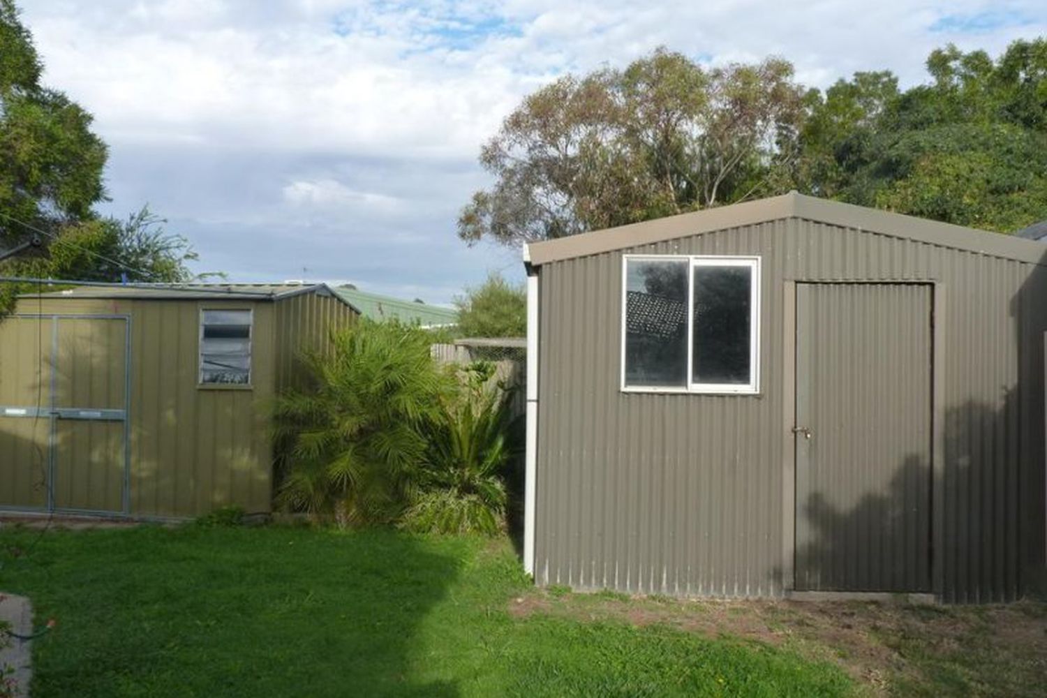39 Churchill Road, Horsham