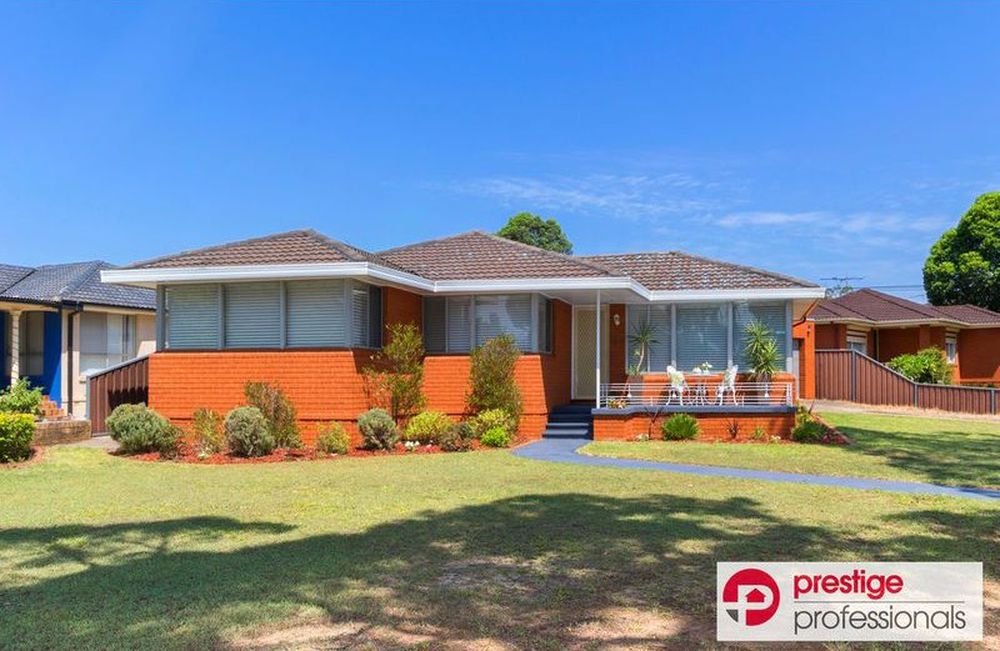 2 Harvey Avenue, Moorebank