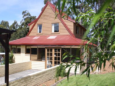 711 Leslie Road, Leslie Vale