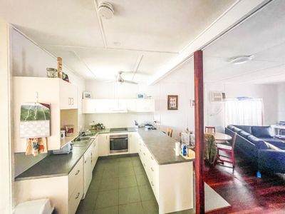 15 Brisk Street, Rowes Bay