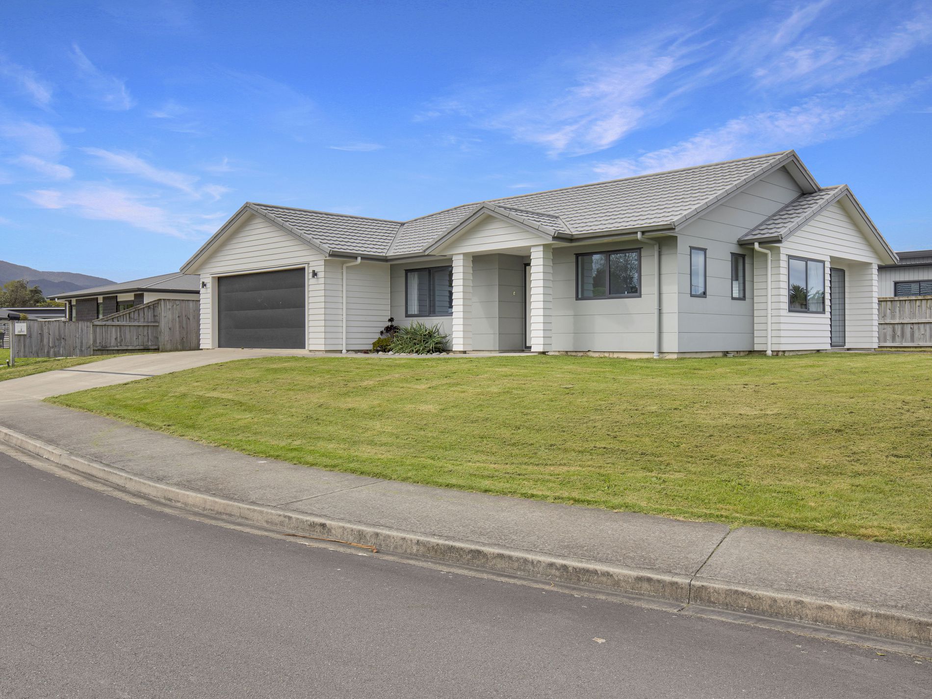 2 Kingi te Ahoaho Place, Otaki