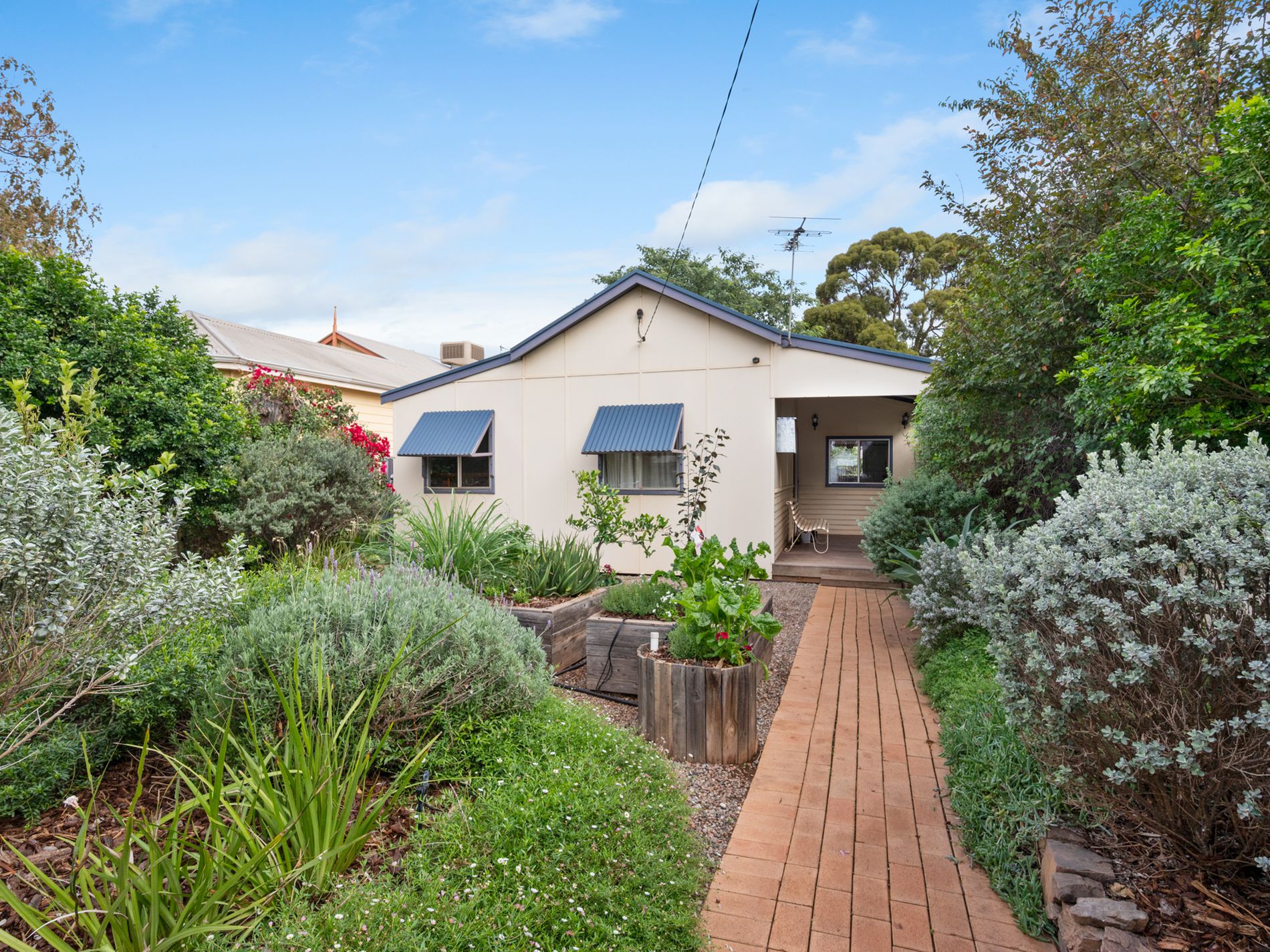 10A Addis Street, Lamington