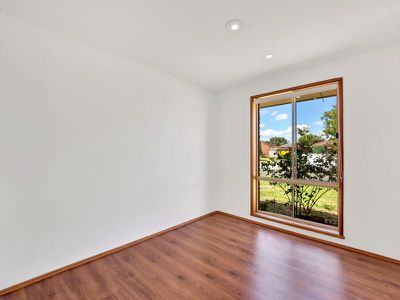 71 Gipps Crescent, Cranbourne North