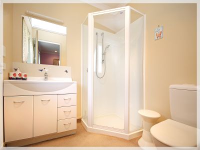 93A Queen Street West, Levin