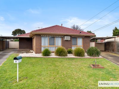 8 Wimmera Court, Werribee