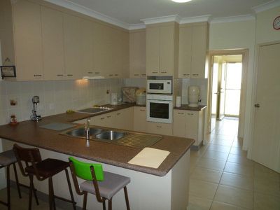 40 First Avenue, Woodgate