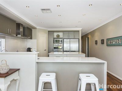 2 Sunny Close, Yanchep