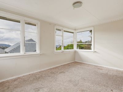 92 Waimea Avenue, Calton Hill