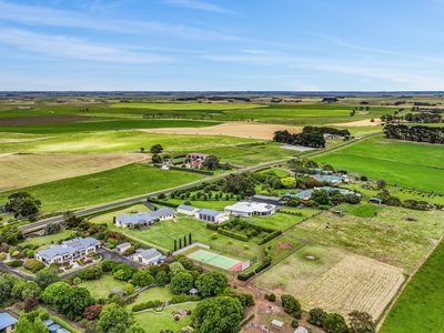 212 Wynham Road, Moorak