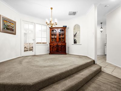 62 Kingsmill Gardens, Winthrop