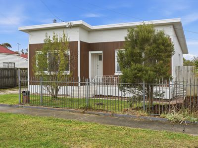 14 Cimitiere Street, George Town