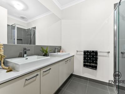 4 Sepia Street, Clyde North