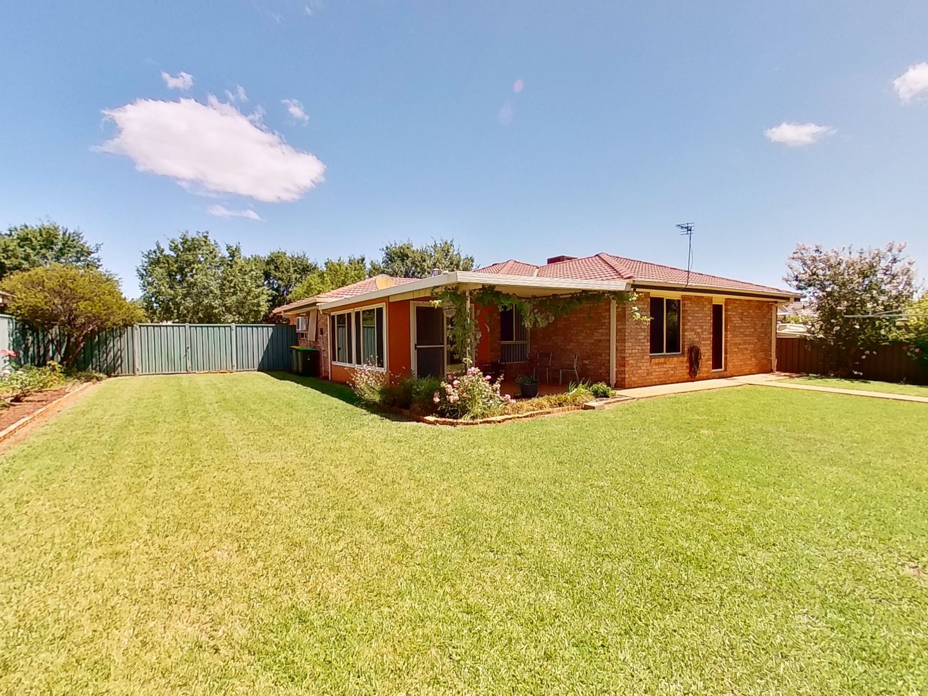 6 Lancaster Park Place, Dubbo
