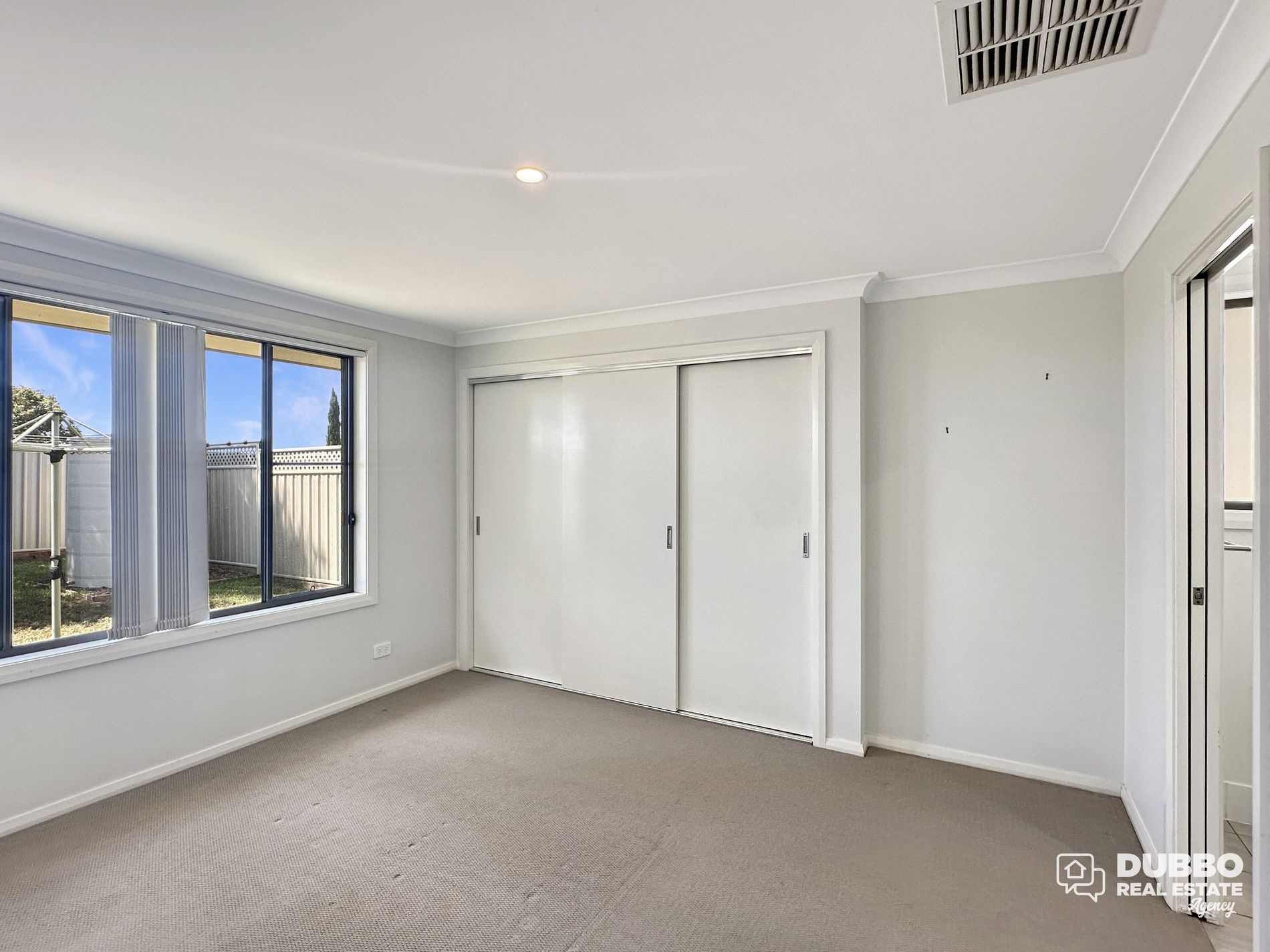 55 Champagne Drive, Dubbo