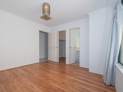 40 Delphine Ave, Dianella