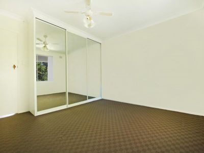 6 / 10 Peterborough Avenue, Lake Illawarra
