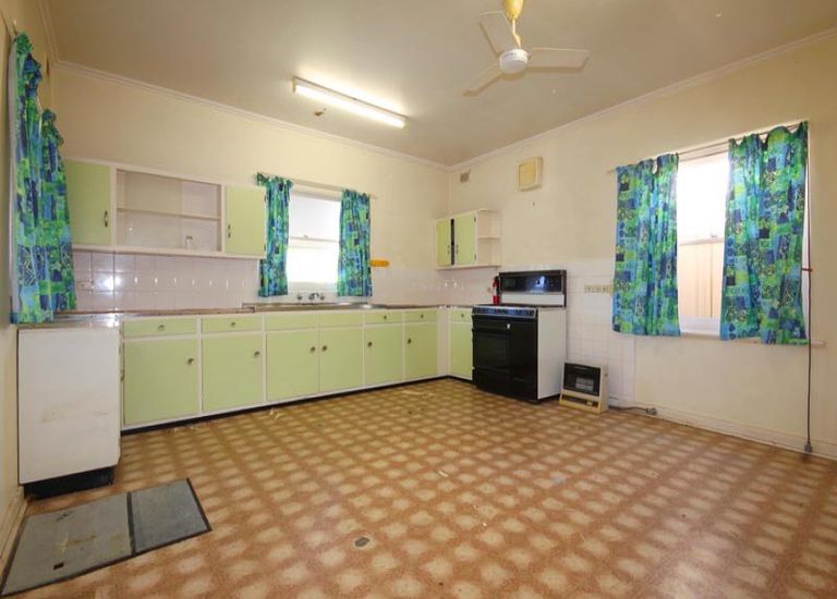 14 Second Avenue, Glenelg East