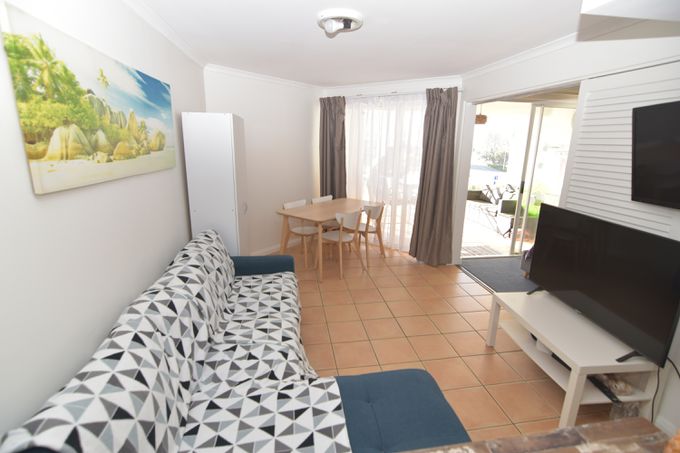 405 / 180 Alexandra Parade, Alexandra Headland