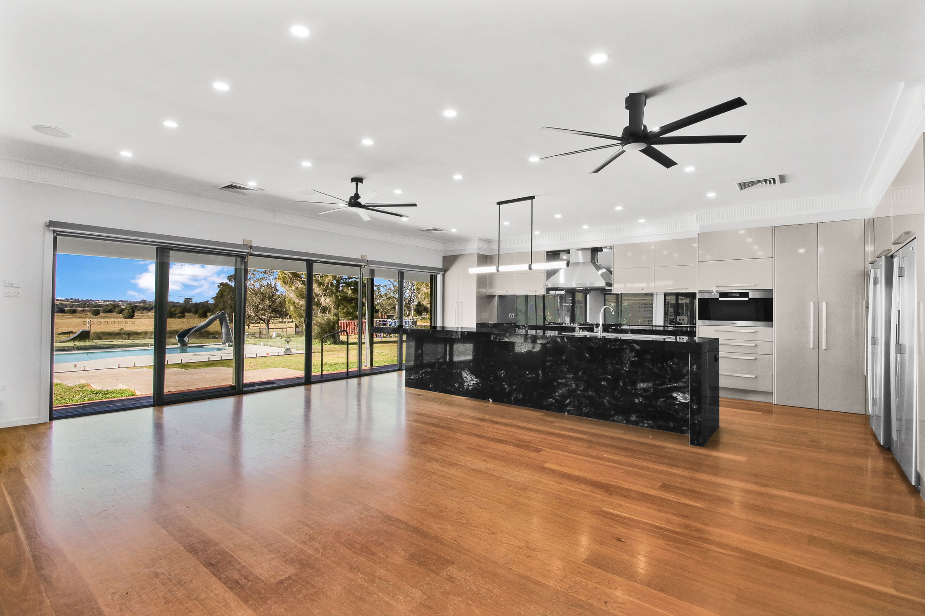 9 Avon Place, WINDSOR DOWNS