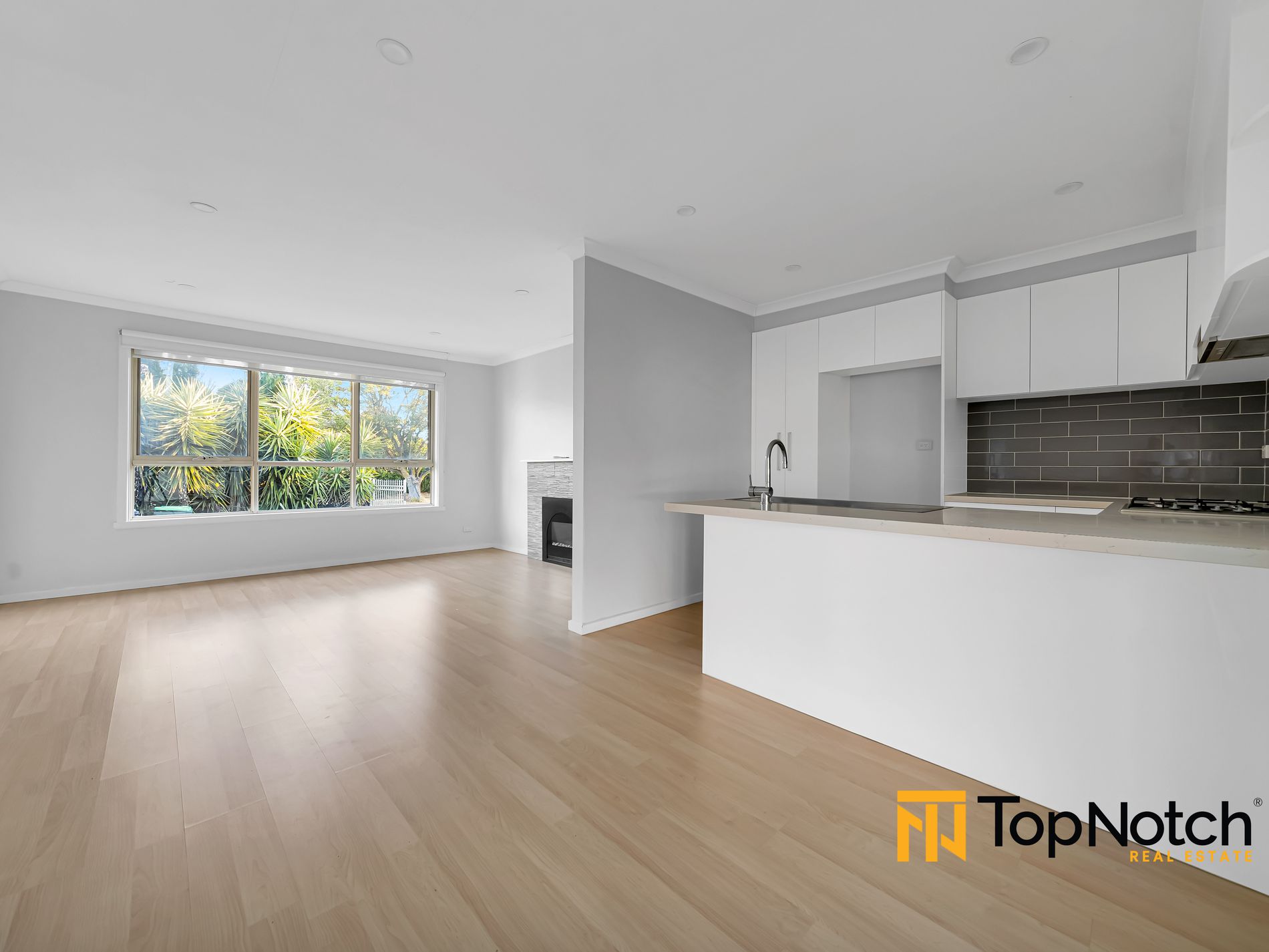 30 Curtin Avenue, Lalor