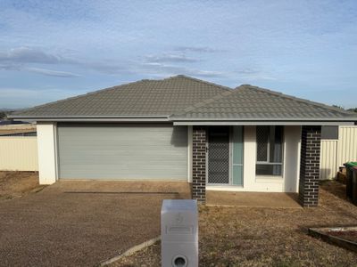 9 CURLEW CRESCENT, Oxley Vale