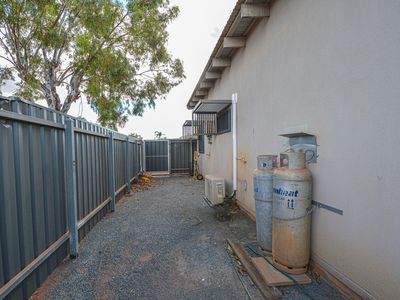 4/8 Beacon Close, South Hedland