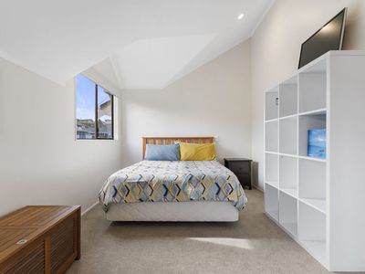 102 Chelsea View Drive, Chatswood