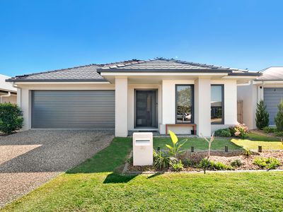 30 Great Sandy Circuit, Pimpama