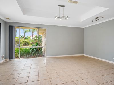 11 Smythe Drive, Broadwood