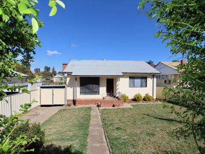 12 Beddie Street, West Bathurst